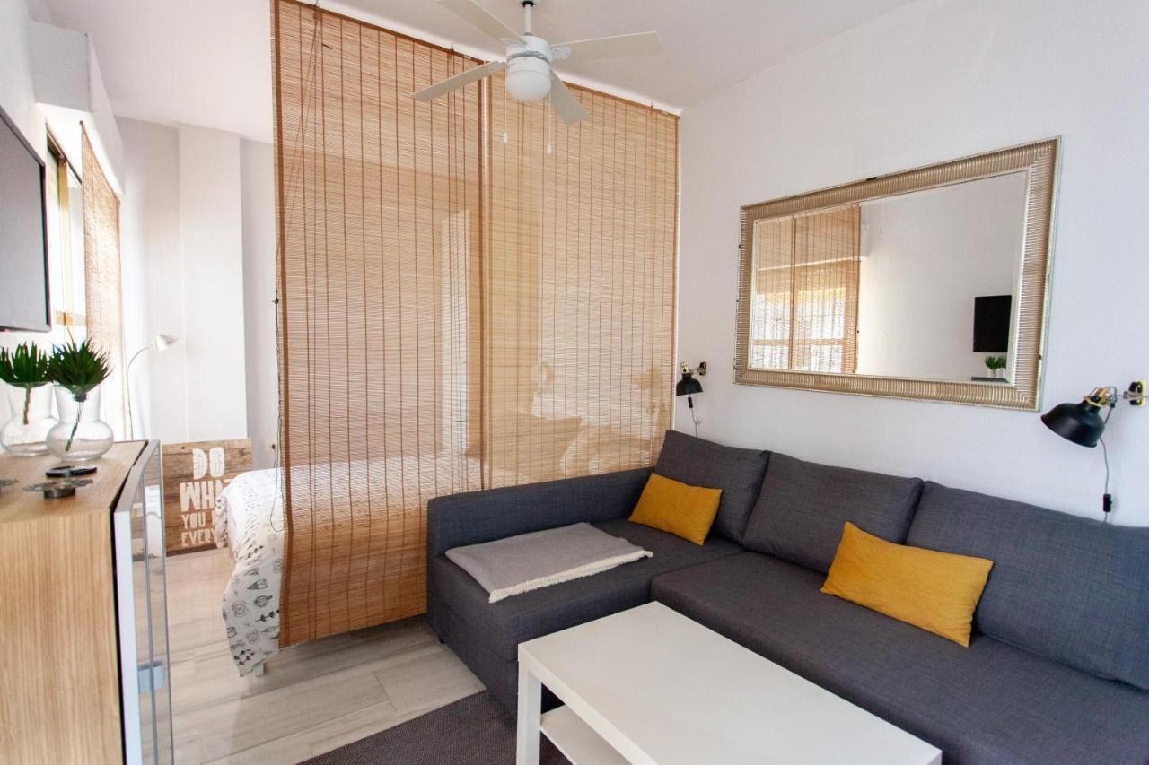 Pikis Apartment Center 1 Севілья Екстер'єр фото