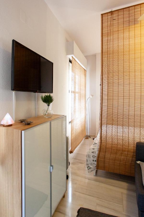 Pikis Apartment Center 1 Севілья Екстер'єр фото